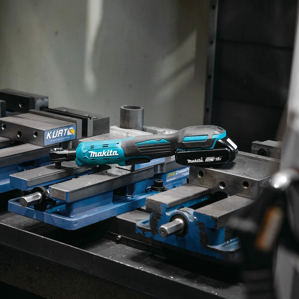 Electric screwdriver Makita DWR180Z
