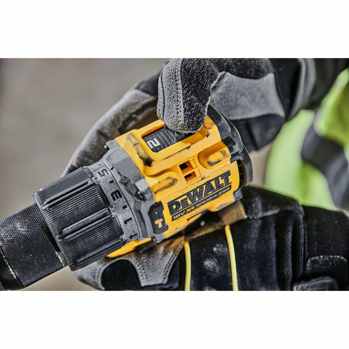 Electric screwdriver Dewalt DCD805P2T 90 nm