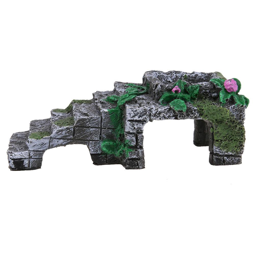 Resin Reptile Retreat: Elevated Climbing Haven