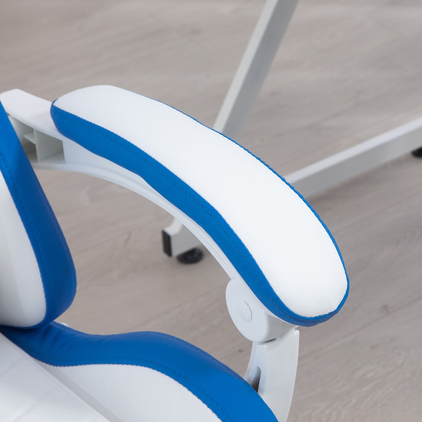 Racing Gaming Chair, Reclining PU Leather Computer Chair w/ 360° Swivel Seat, Footrest, Removable Headrest & Lumber Support in White | Vinsetto-7